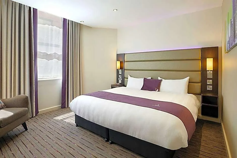 Premier Inn Leeds / Bradford Airport-1