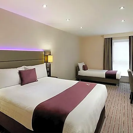 Premier Inn Leeds / Bradford Airport-2